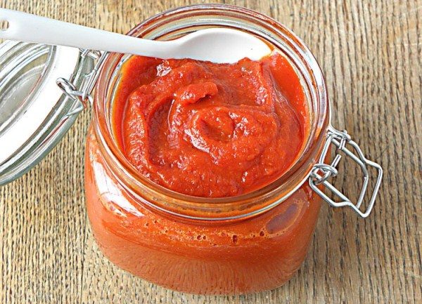  El tomate es ideal para hacer jugos, ketchup, lecho, pasta de tomate y varias salsas.