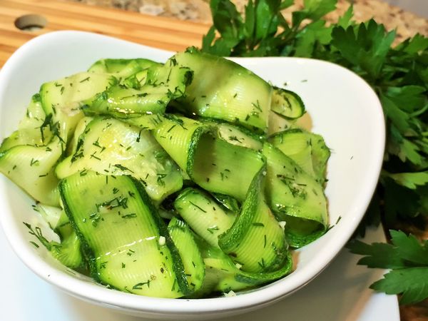  Las frutas casi no contienen semillas y se pueden usar en ensaladas frescas.