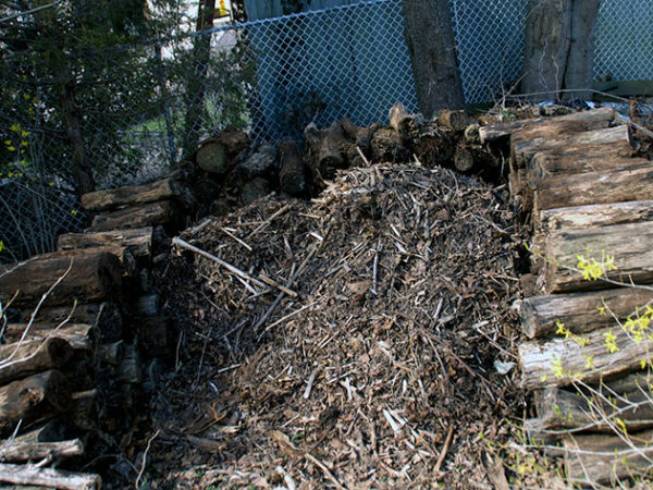  Le compost mûrit environ 8 mois